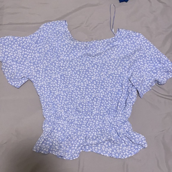 Floral Smocked Top - Picture 2 of 3